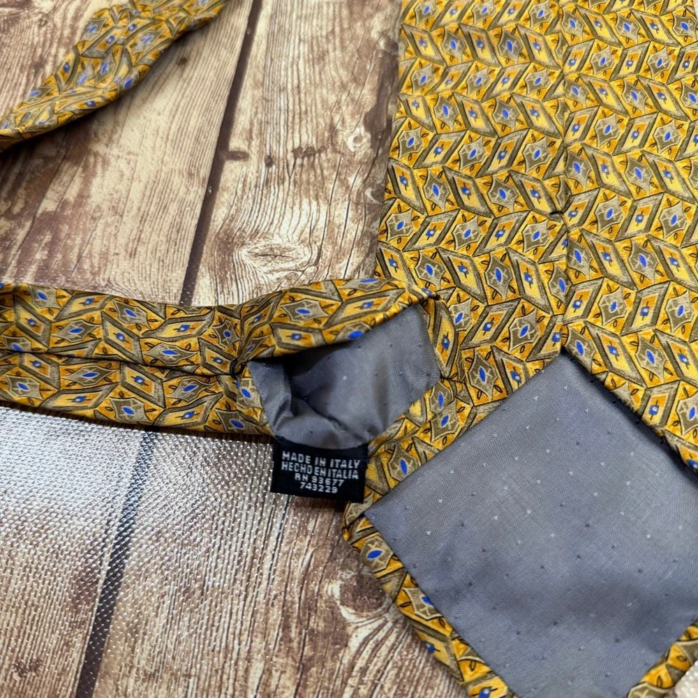 Stafford Executive Geometric Necktie Mens One Size Gold Silk Made In Italy